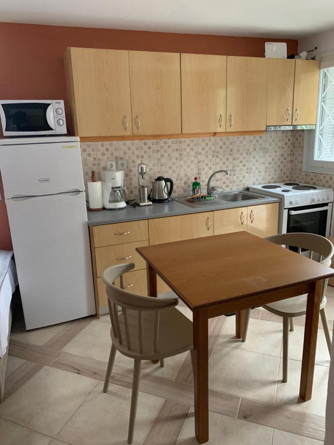 Zacharos Elegant Studio Leonídion Eksteriør bilde